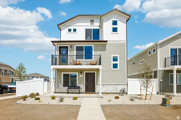 $449,990 | 29 North Jordan River Way, Saratoga Springs, UT 84045
