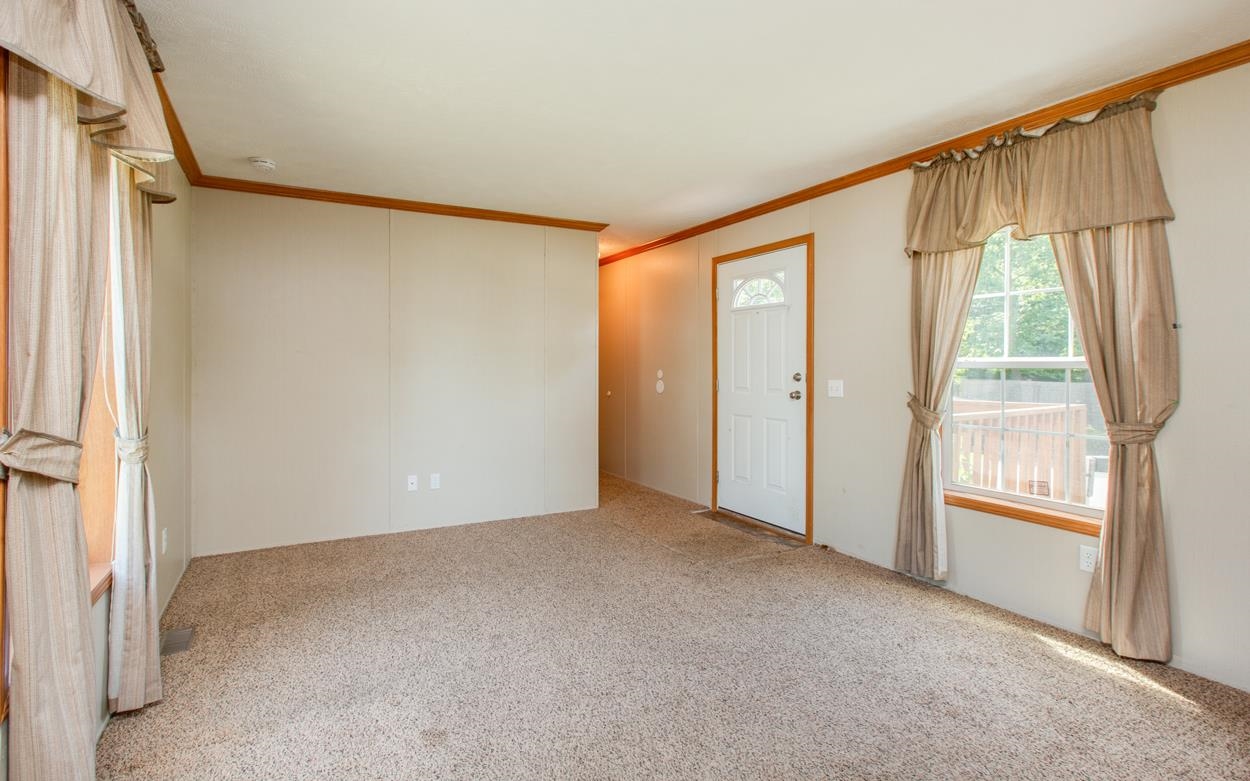 6 Gamache Road Derry, NH 03038 - Photo 12 of 40