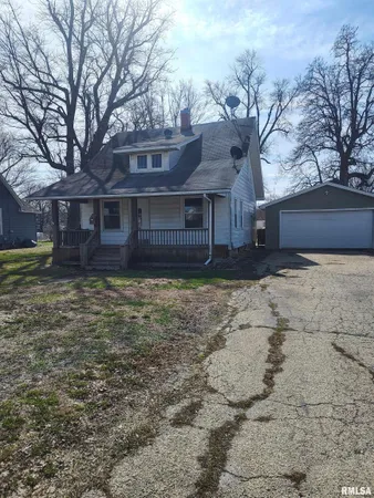 $94,900 | 646 East Locust Street, Canton, IL 61520