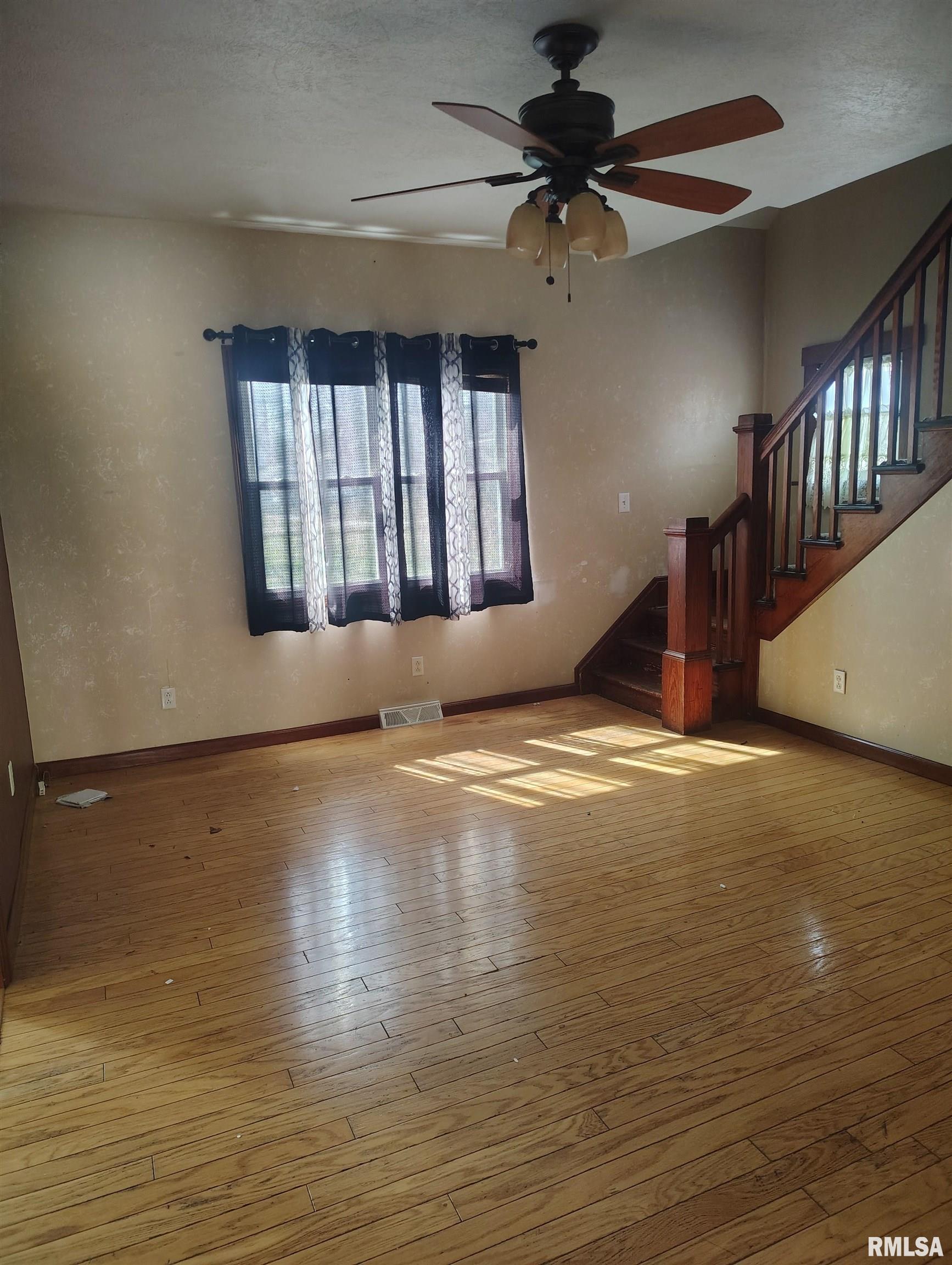 646 East Locust Street Canton, IL 61520 - Photo 8 of 15