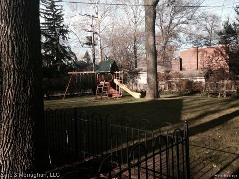 332 Cloverly Road Grosse Pointe, MI 48236 - Photo 40 of 40 IMG_2868.jpg