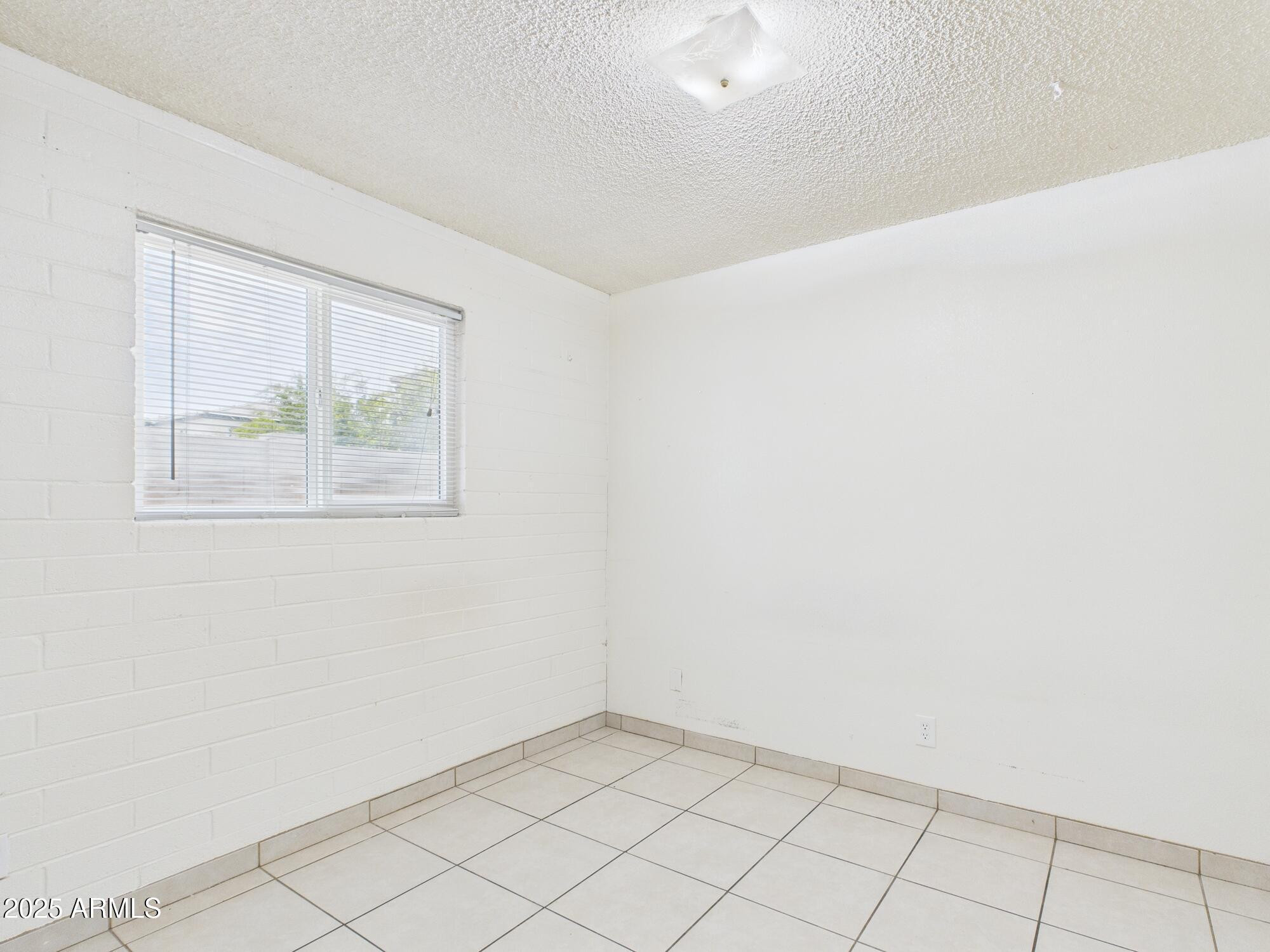 3027 North 37th Street, Unit 5 Phoenix, AZ 85018 - Photo 5 of 8 Photo #5