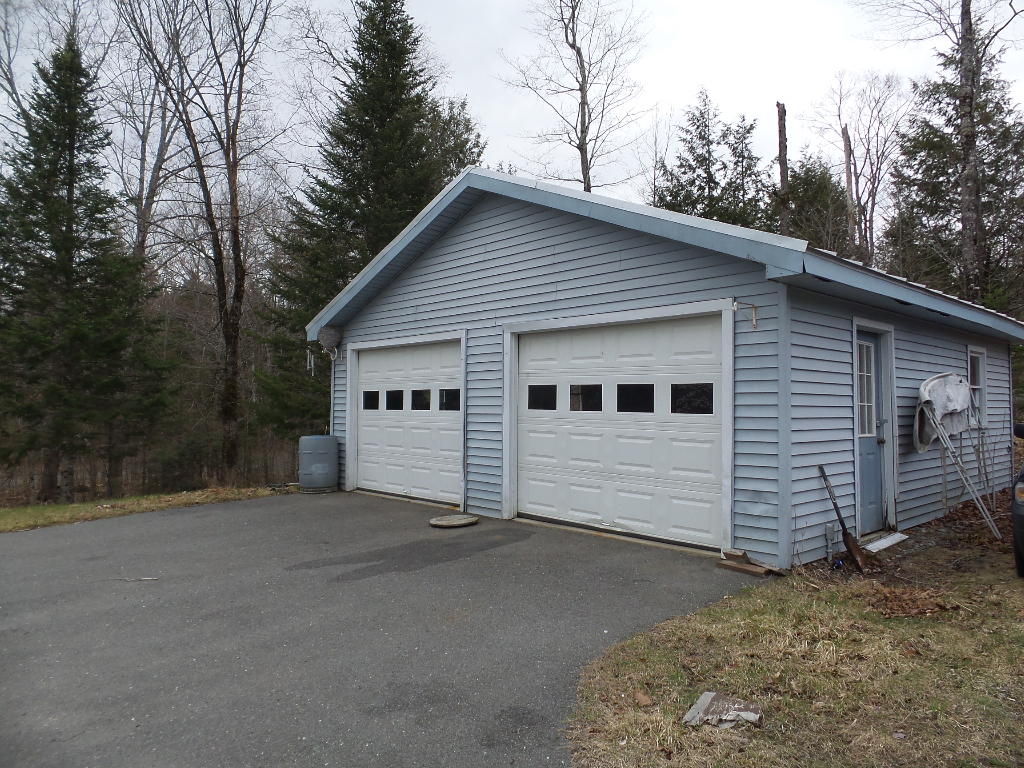 504 Carry Pond Road Bingham, ME 04920 - Photo 25 of 28 Garage