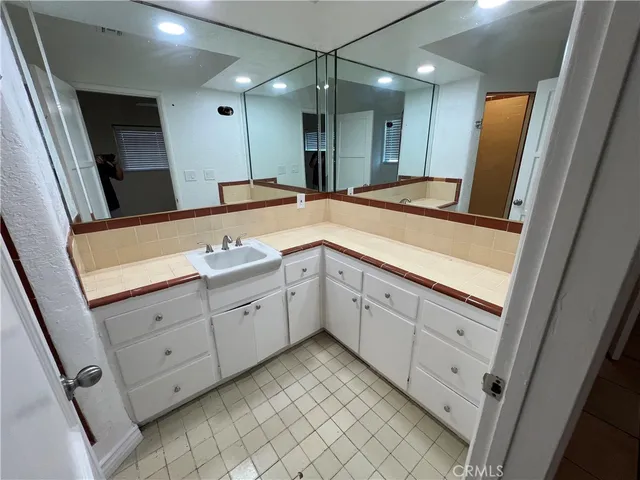 $3,200 | 4255 3rd Street, Montclair, CA 91763