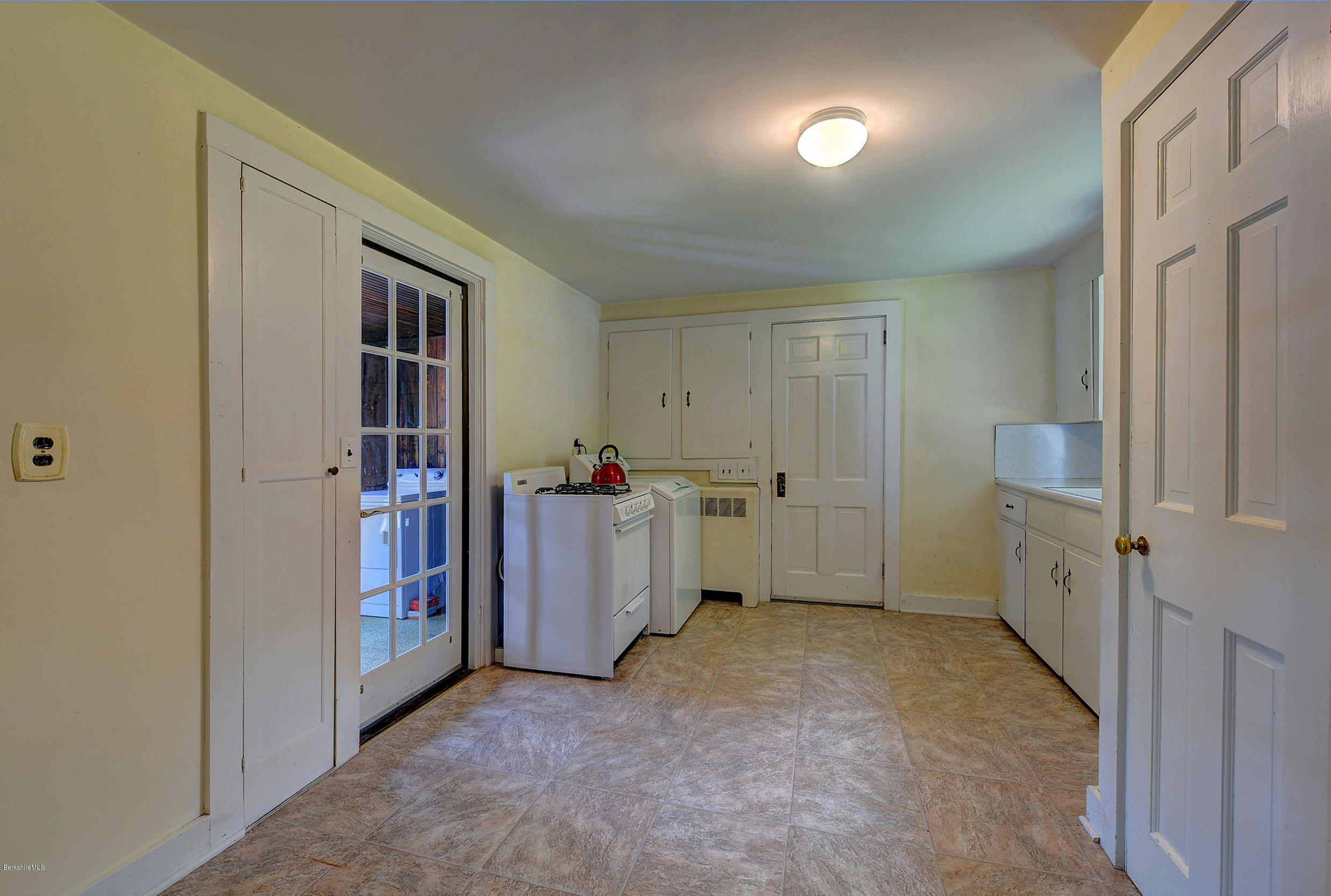 358 Clayton Road Sheffield, MA 01222 - Photo 9 of 23 9-Kitchen