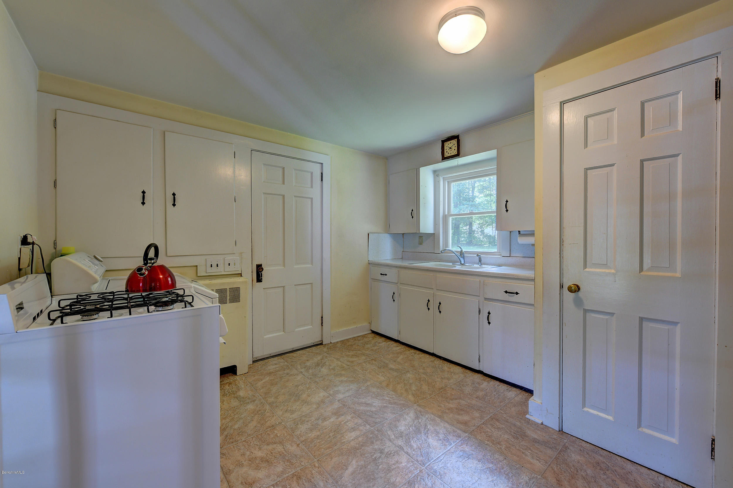 358 Clayton Road Sheffield, MA 01222 - Photo 10 of 23 10-Kitchen