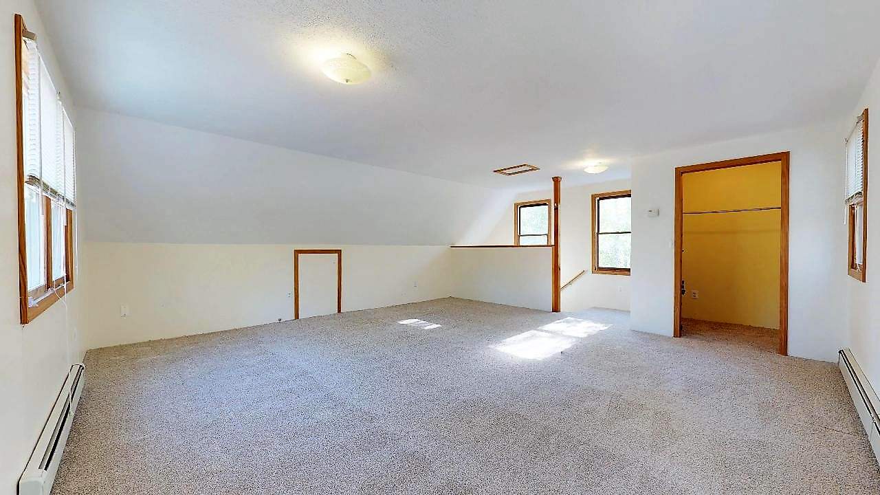 43 Pepperell Road Brookline, NH 03033 - Photo 17 of 38