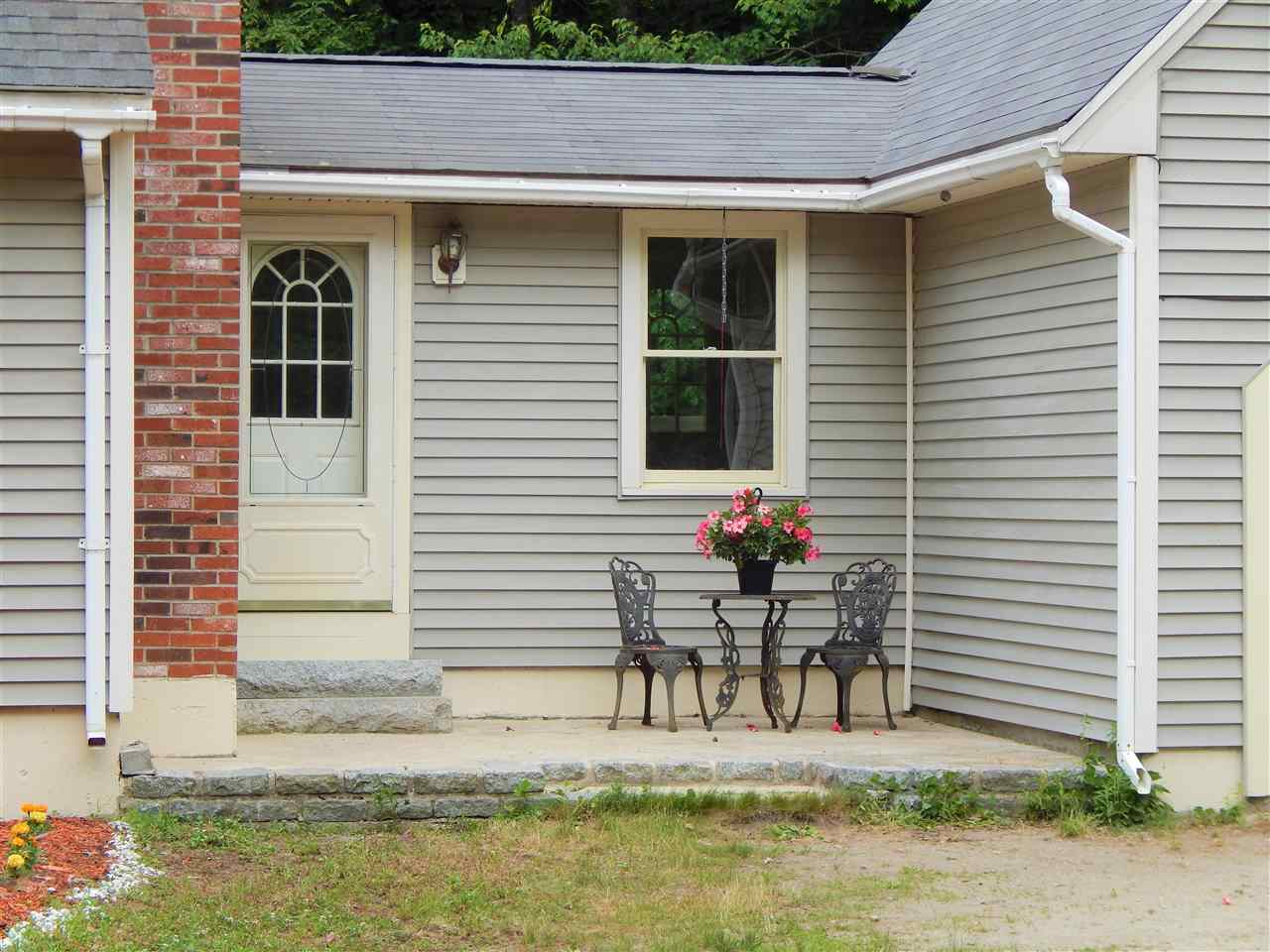 43 Pepperell Road Brookline, NH 03033 - Photo 4 of 38