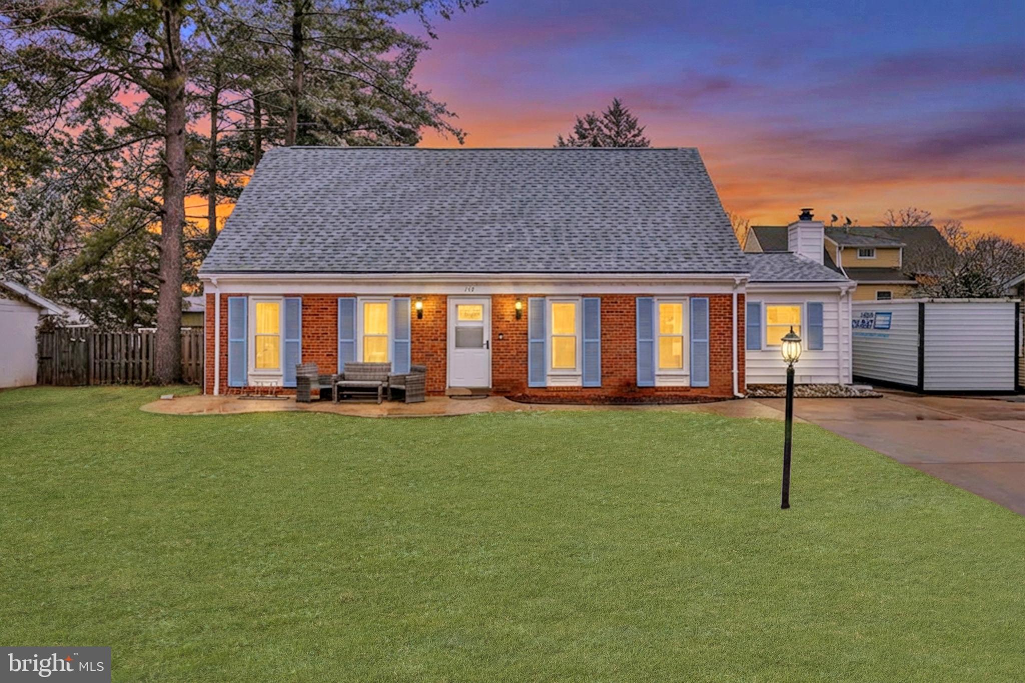 112 North Kennedy Road Sterling, VA 20164 - Photo 2 of 39 Gallery Image 2