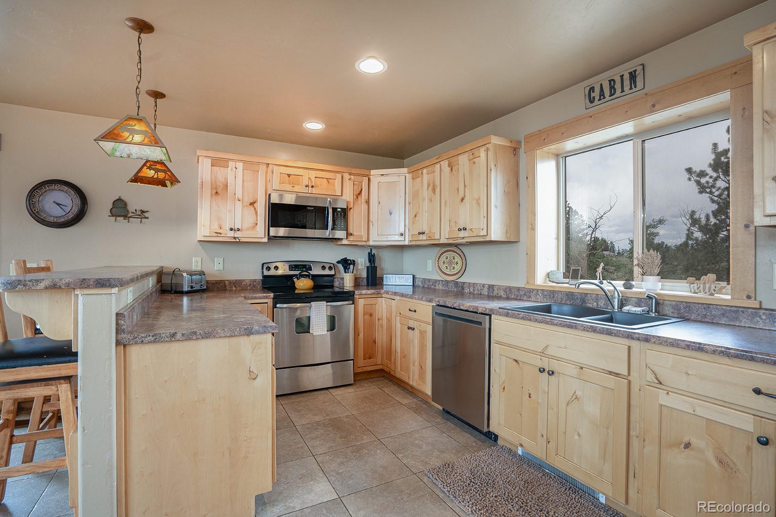 355 Oahu Road Hartsel, CO 80449 - Photo 7 of 50