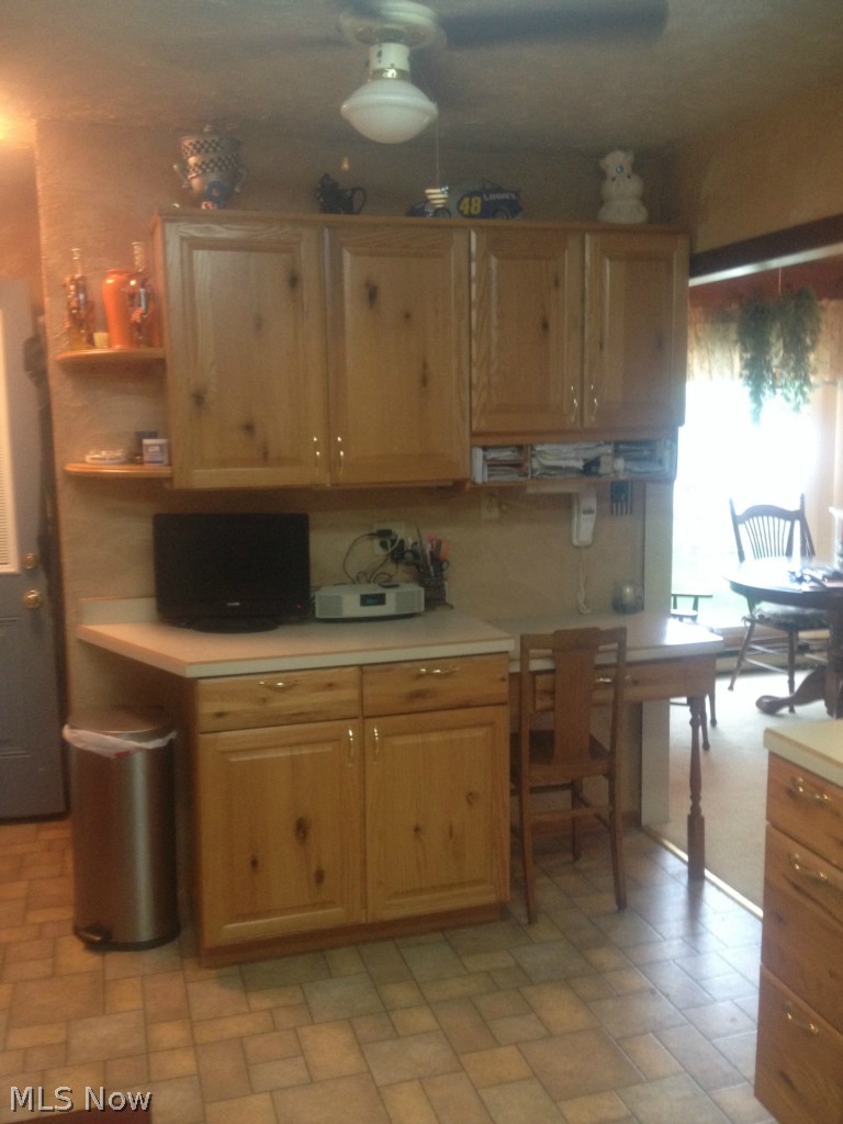 1004 Center Road East Liverpool, OH 43920 - Photo 5 of 16 Gallery Image 5