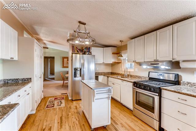 17550 Max Road Peyton, CO 80831 - Photo 9 of 22 Gallery Image 9