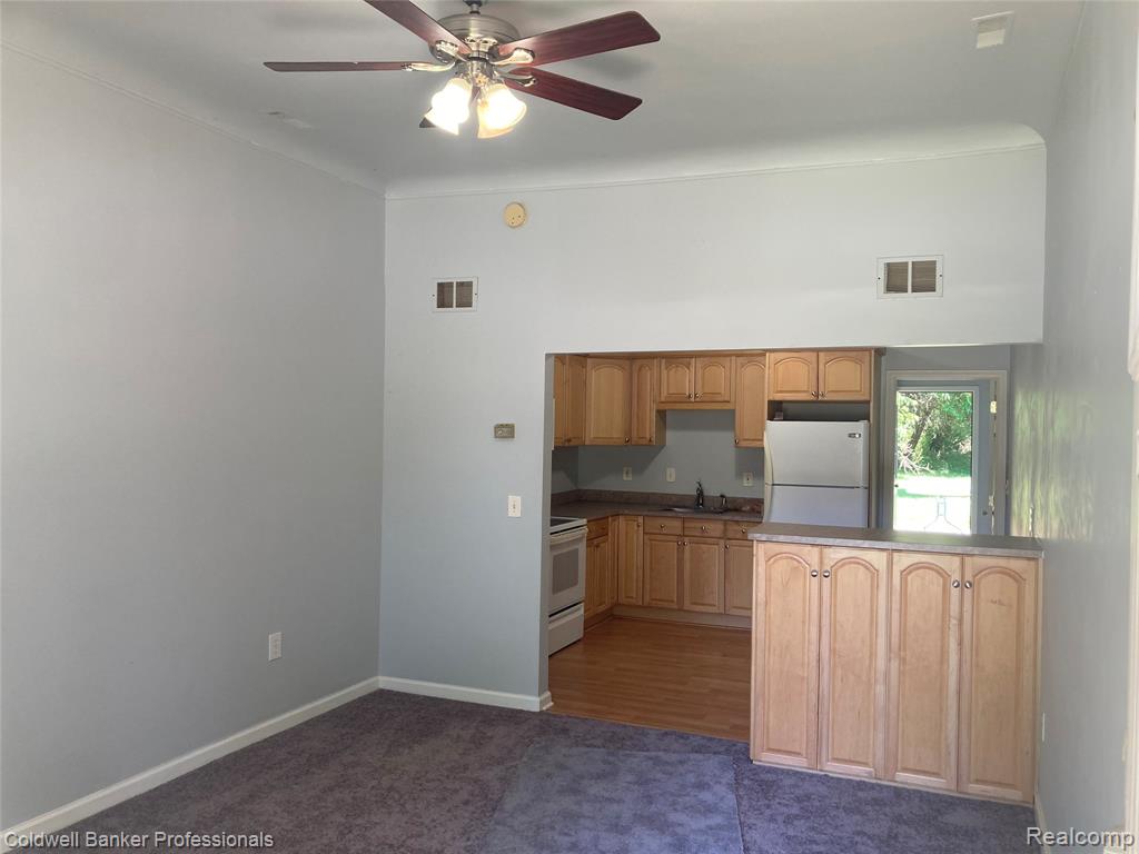 11231 29 Mile Road Washington, MI 48095 - Photo 2 of 10