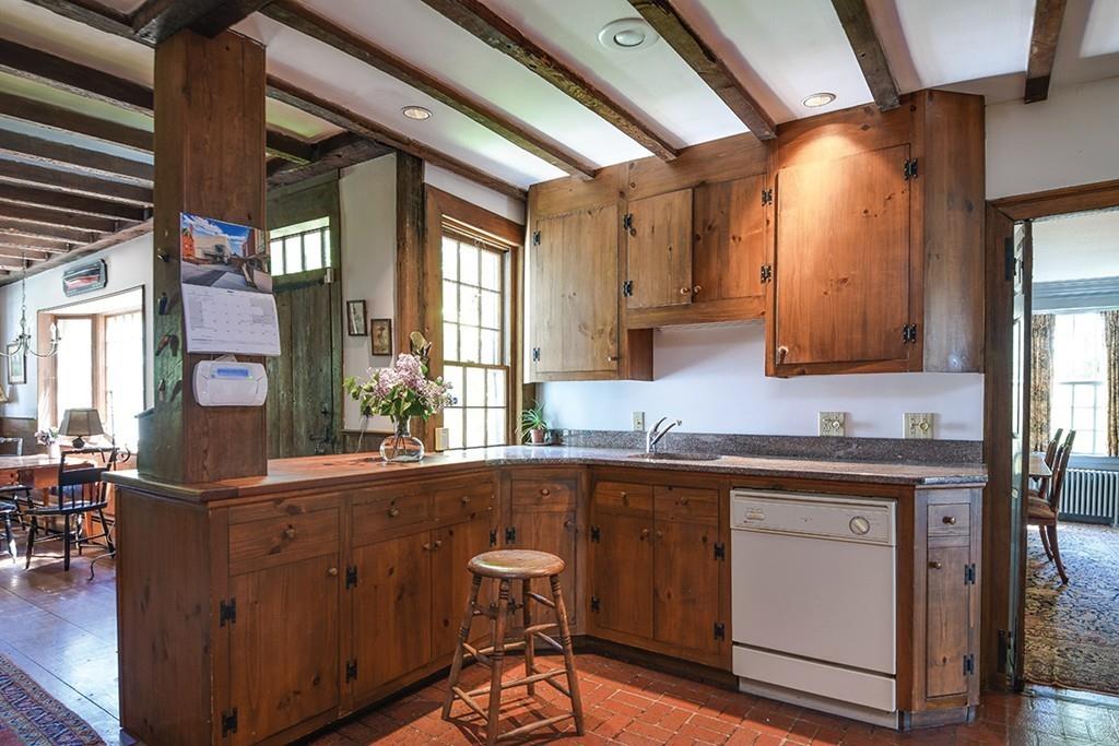 61 Old Upton Road Grafton, MA 01519 - Photo 13 of 31 Gallery Image 13