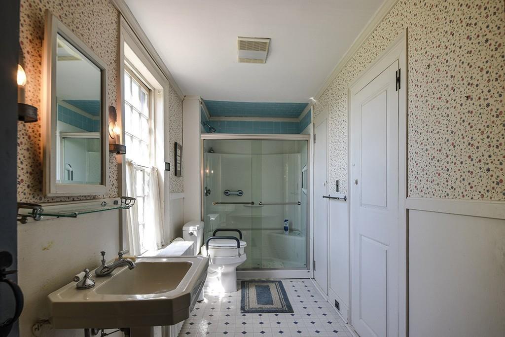 61 Old Upton Road Grafton, MA 01519 - Photo 17 of 31 Gallery Image 17