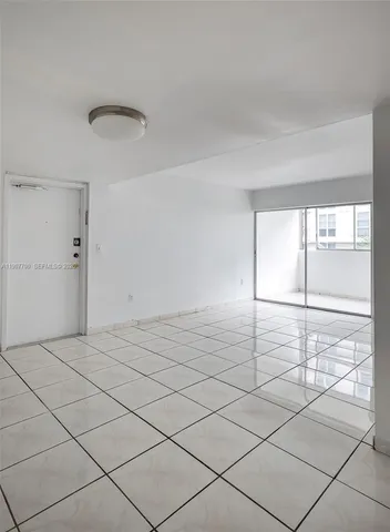 $2,450 | 750 Northwest 43rd Avenue, Unit 308, Miami, FL 33126