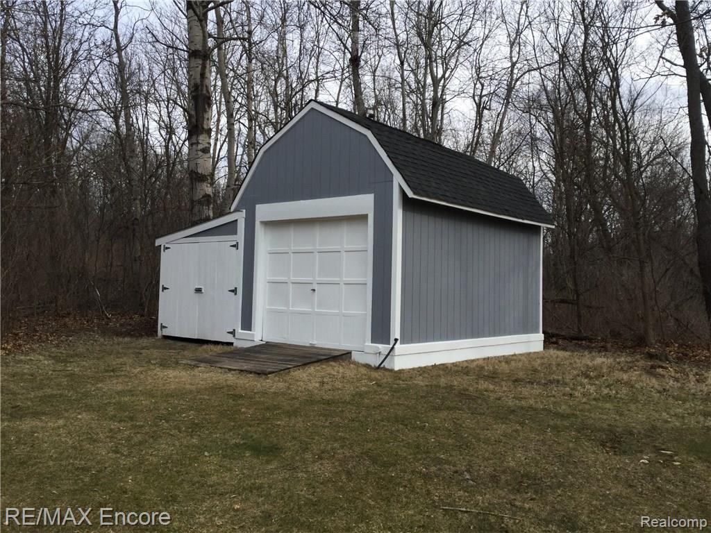 8722 Eaton Road Davisburg, MI 48350 - Photo 25 of 28 shed.jpg