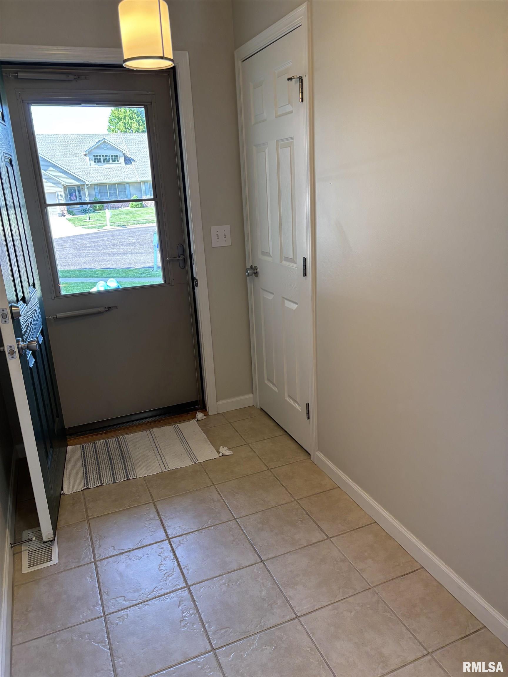 26 Elk Court Washington, IL 61571 - Photo 23 of 32