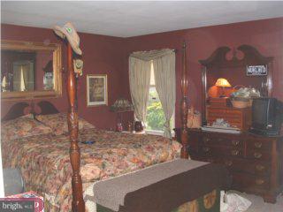 209 Michael Drive Sinking Spring, PA 19608 - Photo 5 of 6 Gallery Image 5