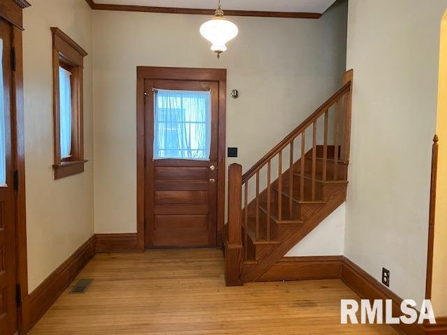 621 South Walnut Street Springfield, IL 62704 - Photo 3 of 19 Gallery Image 3