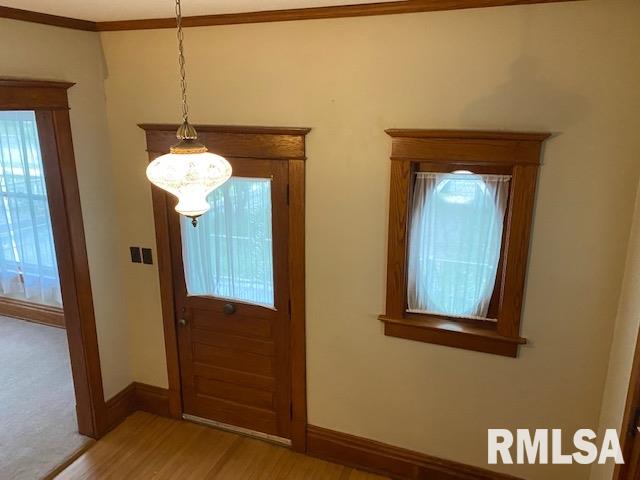 621 South Walnut Street Springfield, IL 62704 - Photo 4 of 19 Gallery Image 4