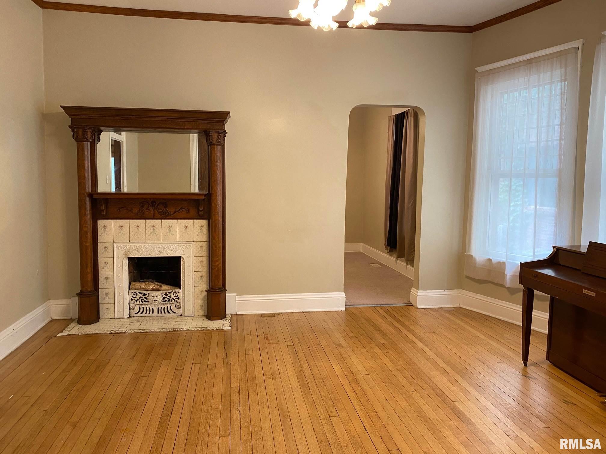 621 South Walnut Street Springfield, IL 62704 - Photo 9 of 19 Gallery Image 9
