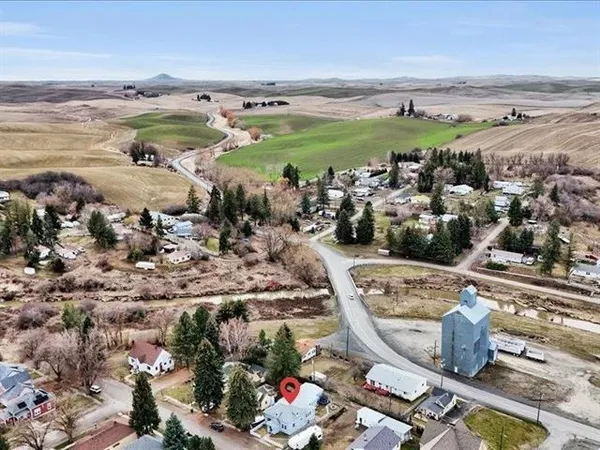 $375,000 | 327 South Crosby Street, Tekoa, WA 99033
