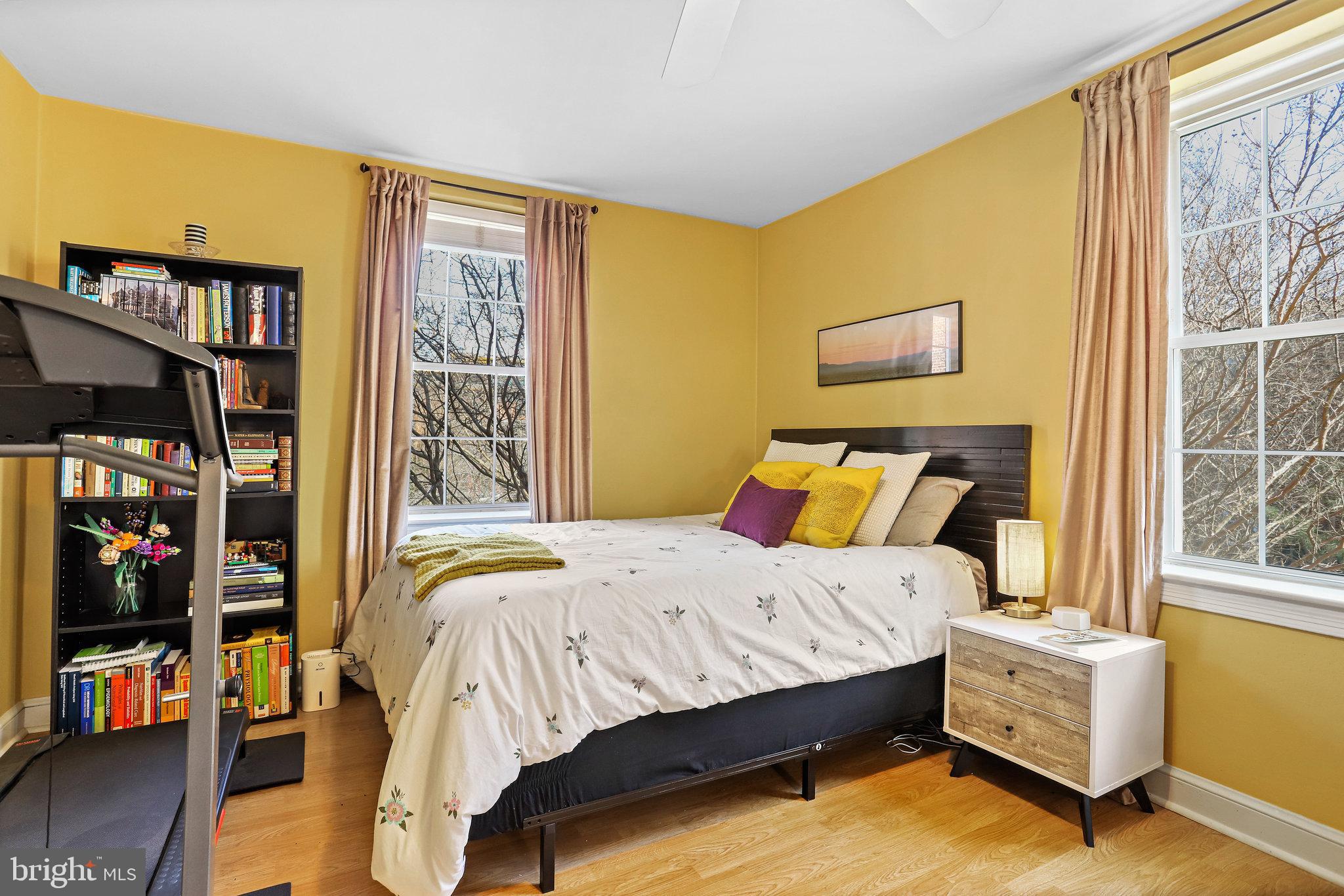 22 South Old Glebe Road, Unit 201D Arlington, VA 22204 - Photo 16 of 39 Bedroom