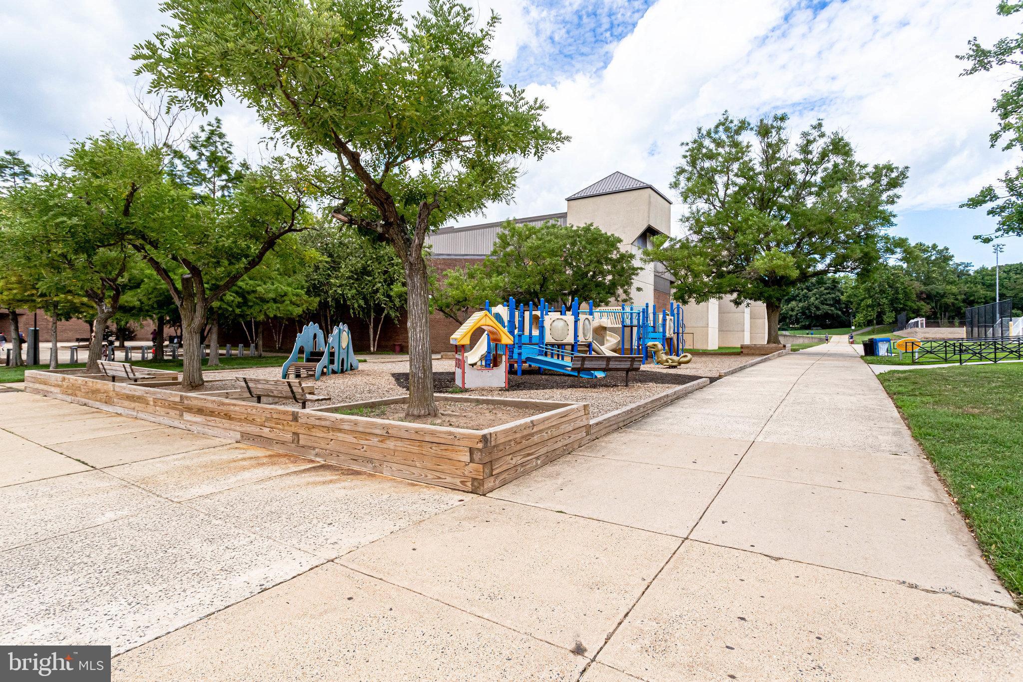 22 South Old Glebe Road, Unit 201D Arlington, VA 22204 - Photo 38 of 39 Local Amenities