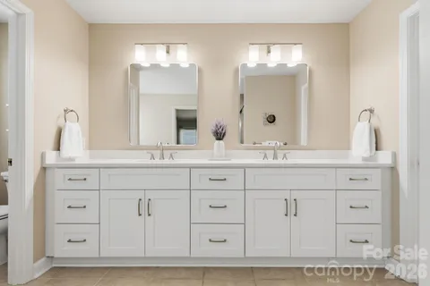 $675,000 | 12044 Humboldt Drive, Charlotte, NC 28277