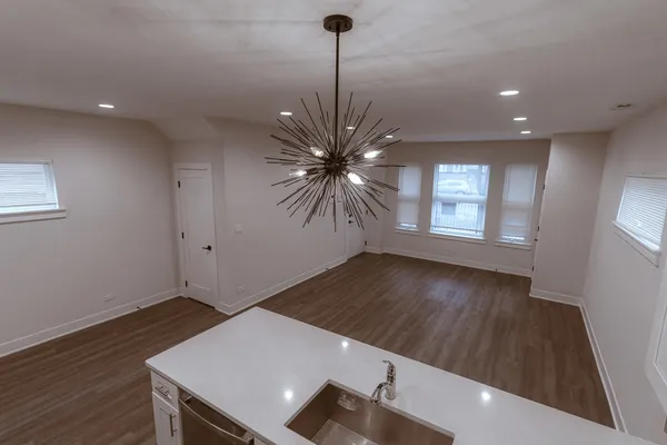 $2,900 | 4608 South Indiana Avenue, Unit 1, Chicago, IL 60653