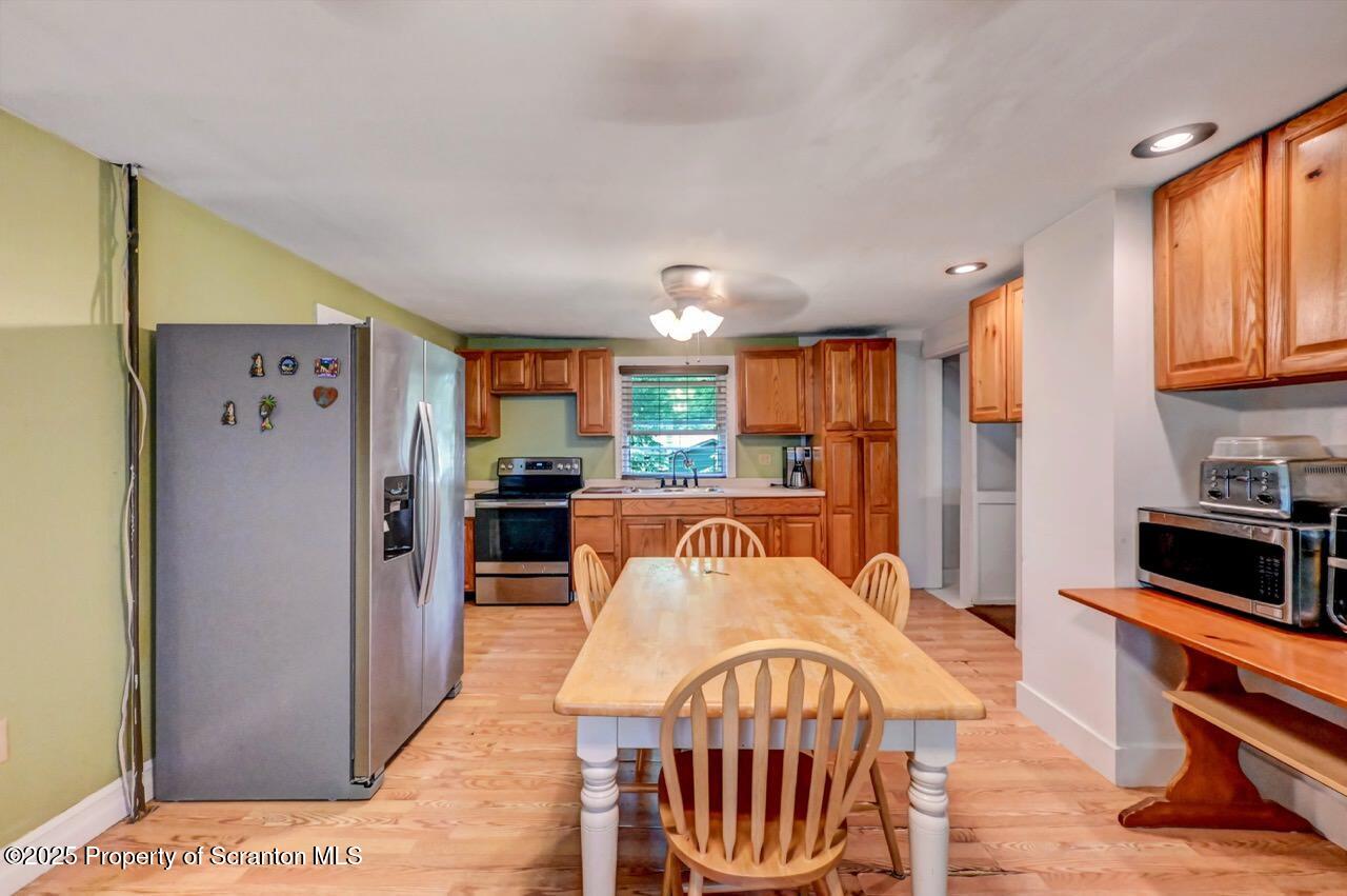 300 Madisonville Road Moscow, PA 18444 - Photo 18 of 57 Kitchen