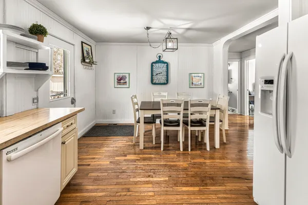 $289,000 | 4472 West Higgins Lake Drive, Roscommon, MI 48653