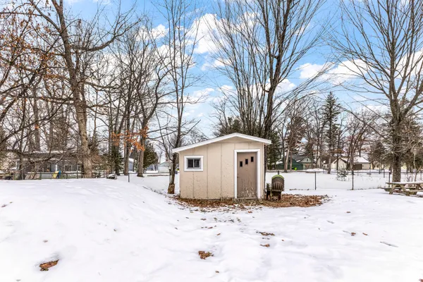 $289,000 | 4472 West Higgins Lake Drive, Roscommon, MI 48653
