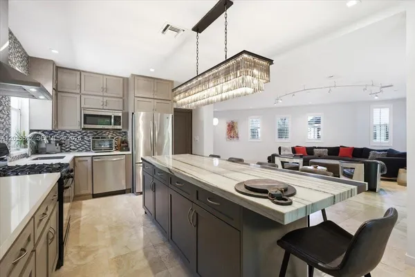 $1,925,000 | 2917 Jackson Avenue, Miami, FL 33133