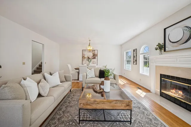 $1,525,000 | 681 Heirloom Court, San Jose, CA 95127