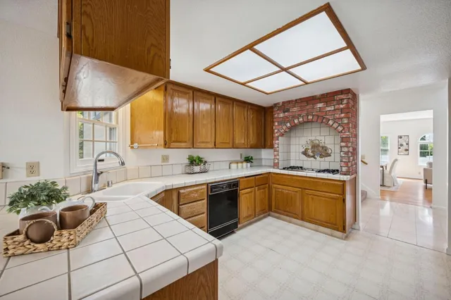 $1,525,000 | 681 Heirloom Court, San Jose, CA 95127