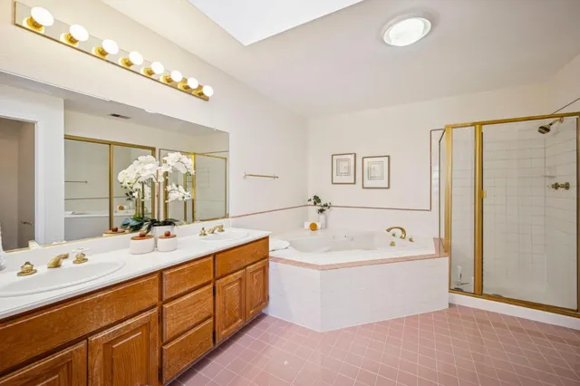 $1,525,000 | 681 Heirloom Court, San Jose, CA 95127