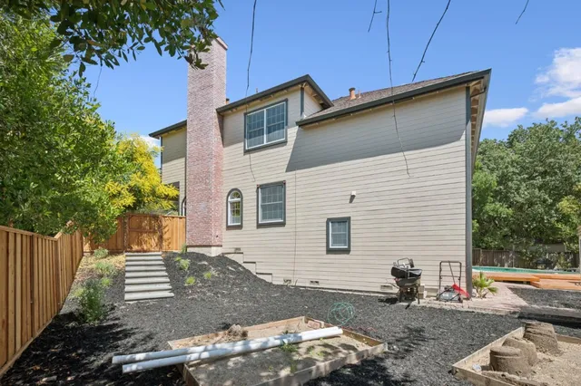 $1,525,000 | 681 Heirloom Court, San Jose, CA 95127