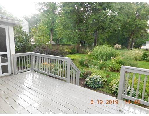 669 Allen Street Springfield, MA 01118 - Photo 3 of 35