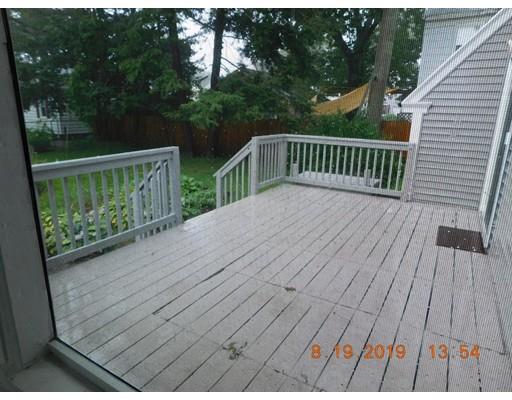 669 Allen Street Springfield, MA 01118 - Photo 4 of 35