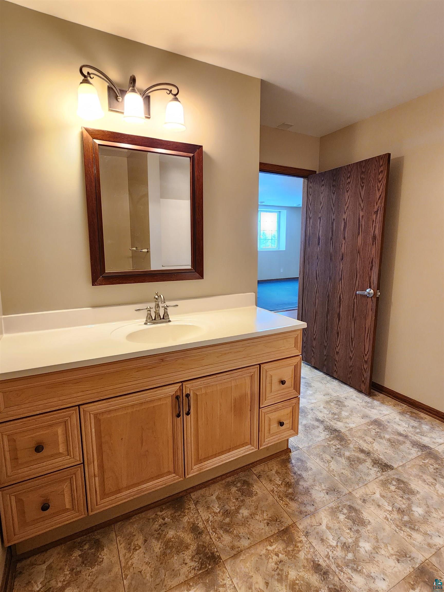 35 2nd Street, Unit 14 Proctor, MN 55810 - Photo 14 of 27 Gallery Image 14