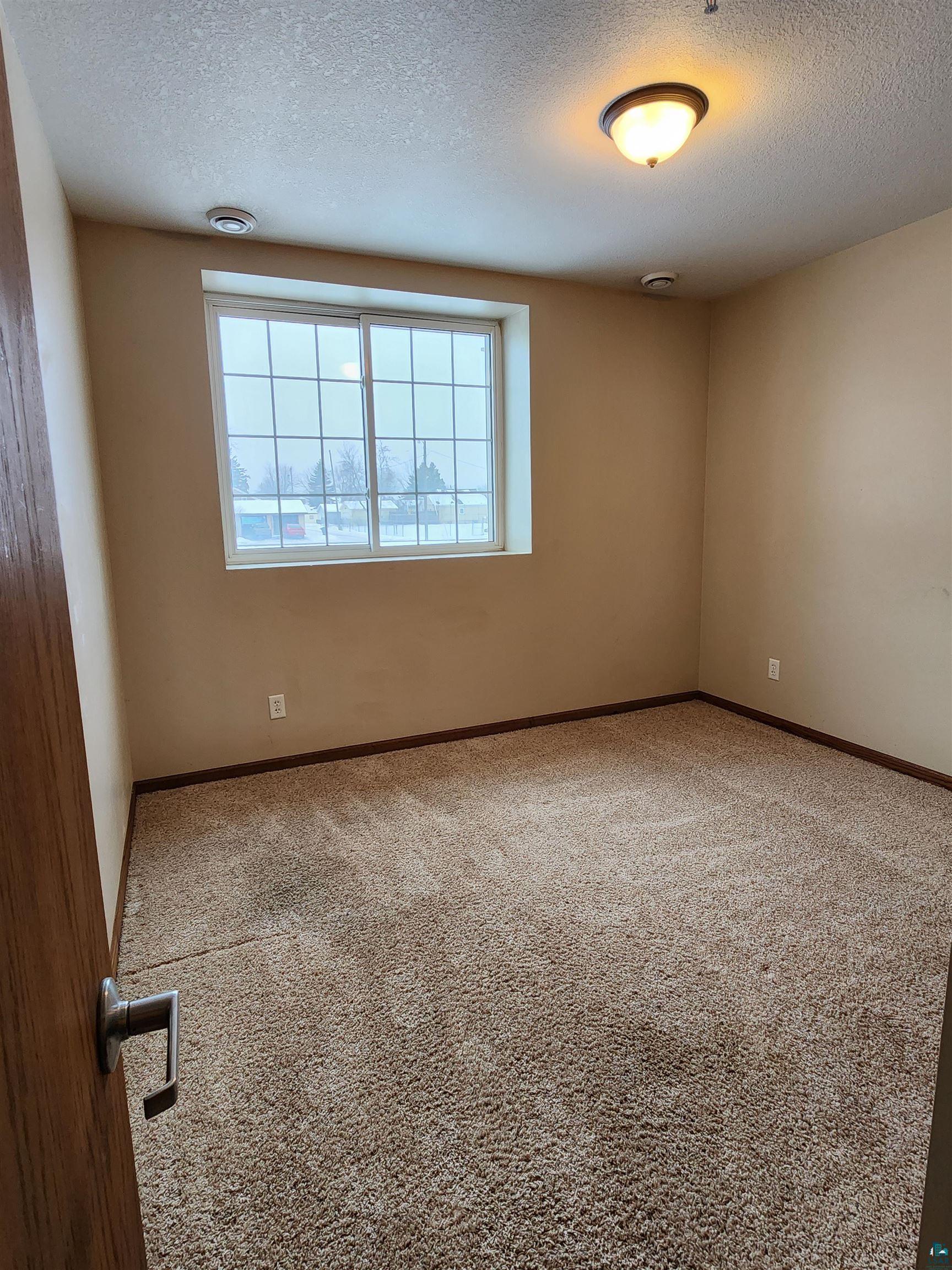 35 2nd Street, Unit 14 Proctor, MN 55810 - Photo 22 of 27 2nd Bedroom