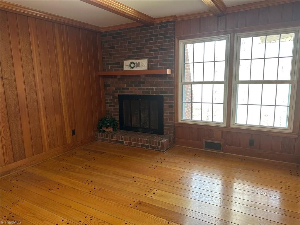 154 East Manor Ridge Road Elkin, NC 28621 - Photo 13 of 34 Den off Kitchen