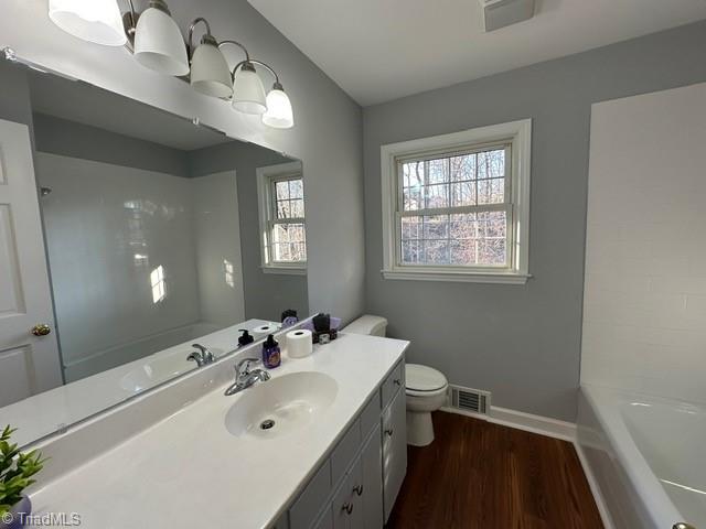 154 East Manor Ridge Road Elkin, NC 28621 - Photo 19 of 34 Main Level hall bath