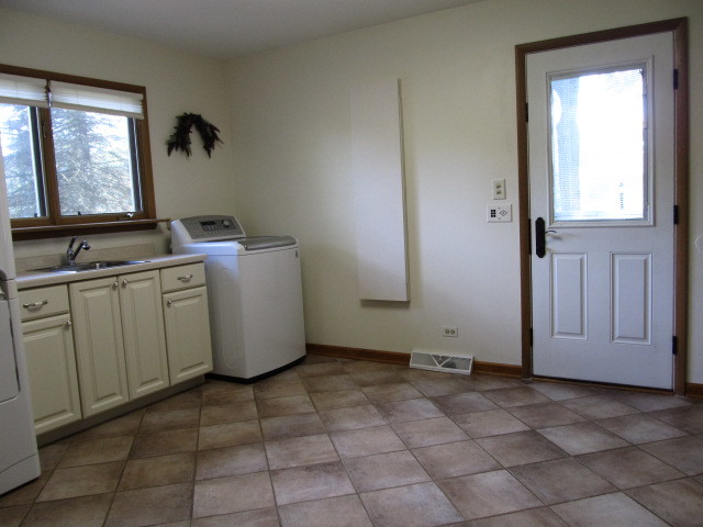 30W451 Lysle Road Wayne, IL 60184 - Photo 16 of 35