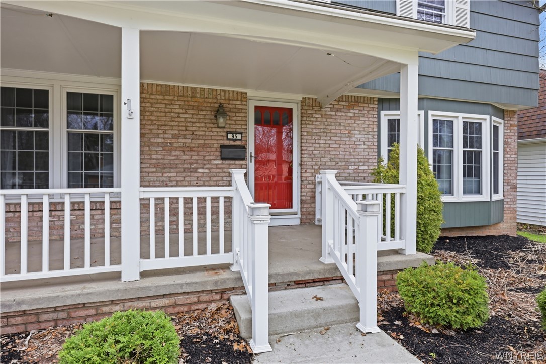 95 Autumnview Road Amherst, NY 14221 - Photo 3 of 49