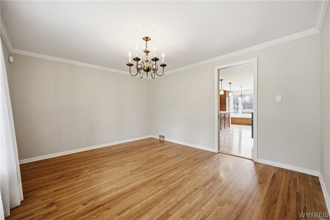 95 Autumnview Road Amherst, NY 14221 - Photo 4 of 49