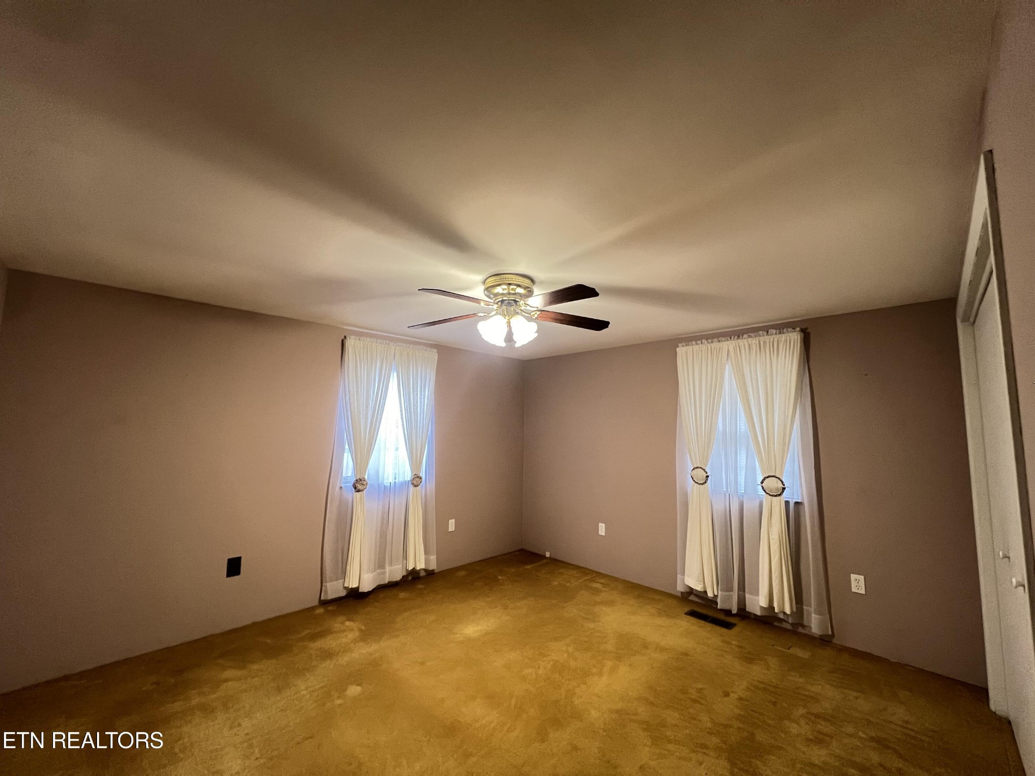 723 Charles Young Road Walland, TN 37886 - Photo 12 of 17 Gallery Image 12