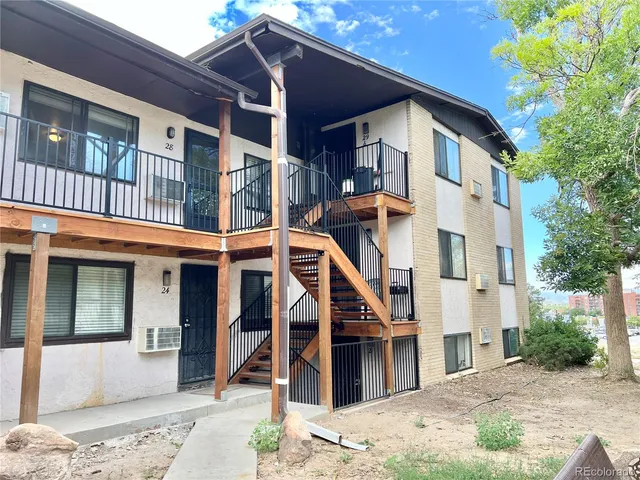 $1,195 | 875 South Quebec Street, Unit 24, Denver, CO 80247